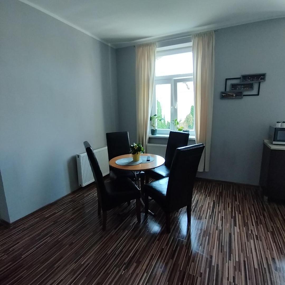 Apartament Rycerska ヴァウブジフ エクステリア 写真